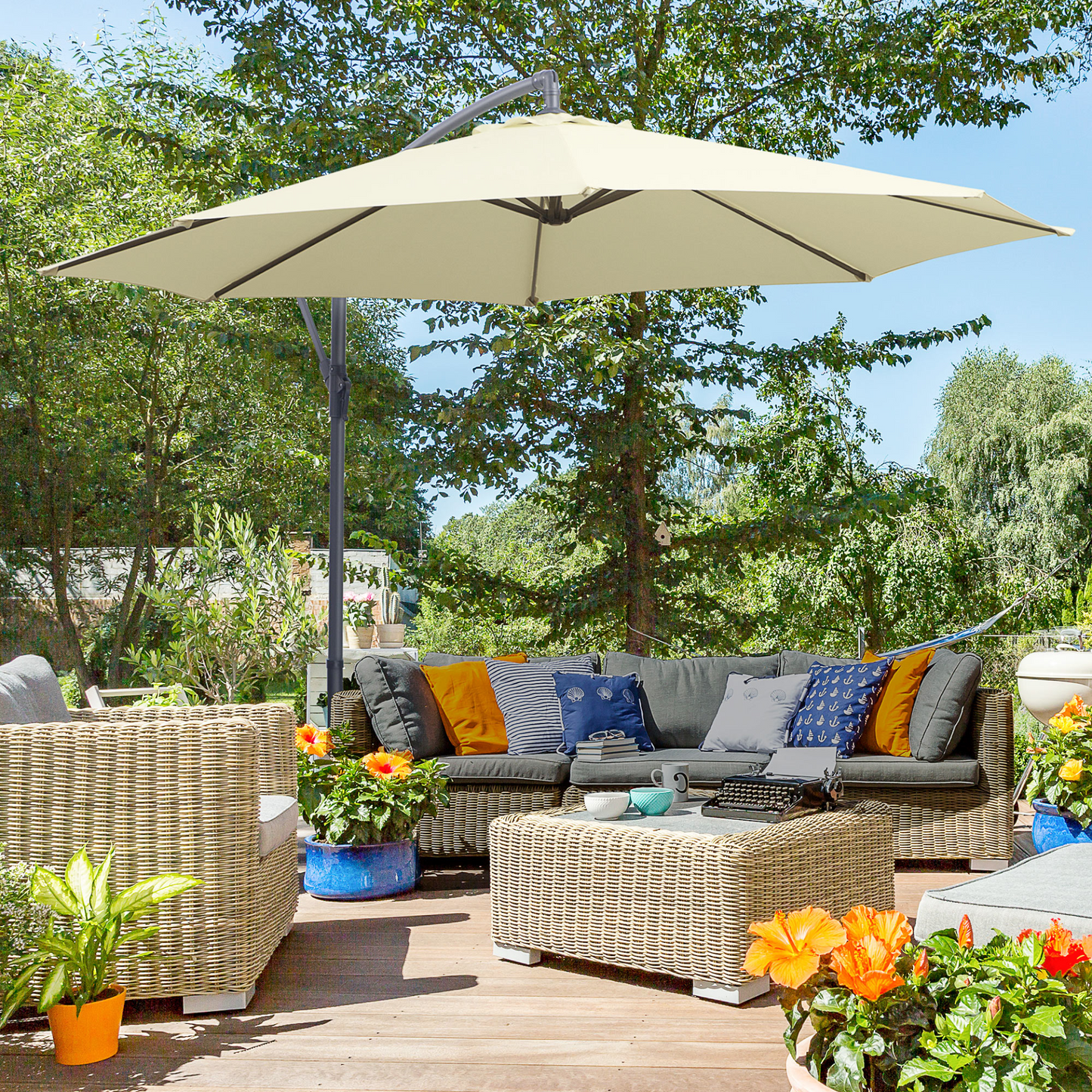 Beige Garden Cantilever Parasol