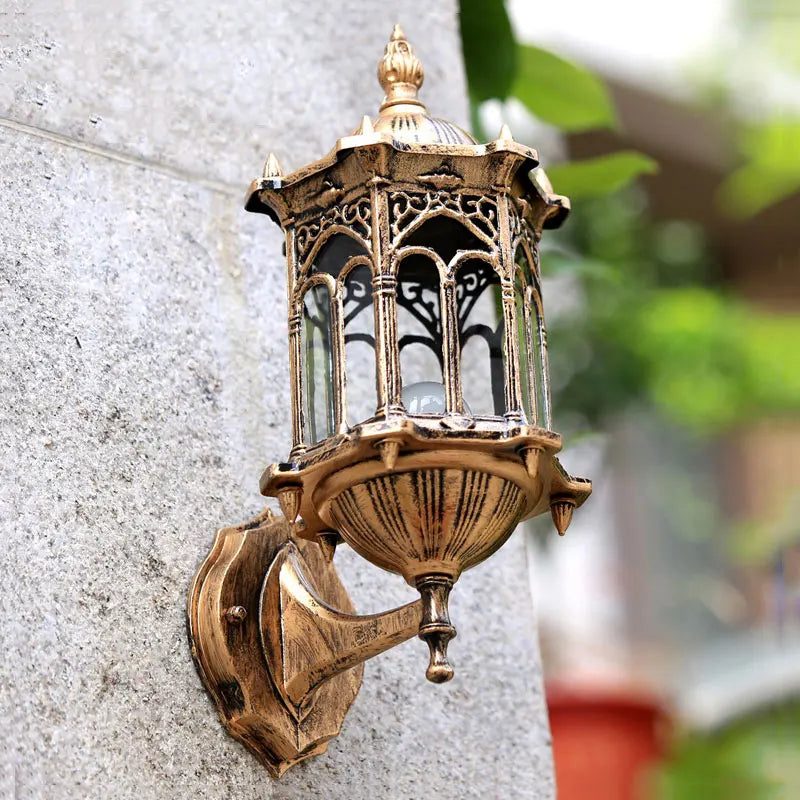 Retro Outdoor Wall Lamp | Jscapes Home and Garden 