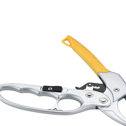 Durable SK-5 metal blade pruning shears.